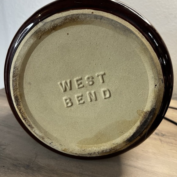 West Bend Bean Pot 1960's W/ Lid‎ Crock Brown Glazed Pottery Stoneware *Read - Picture 7 of 8